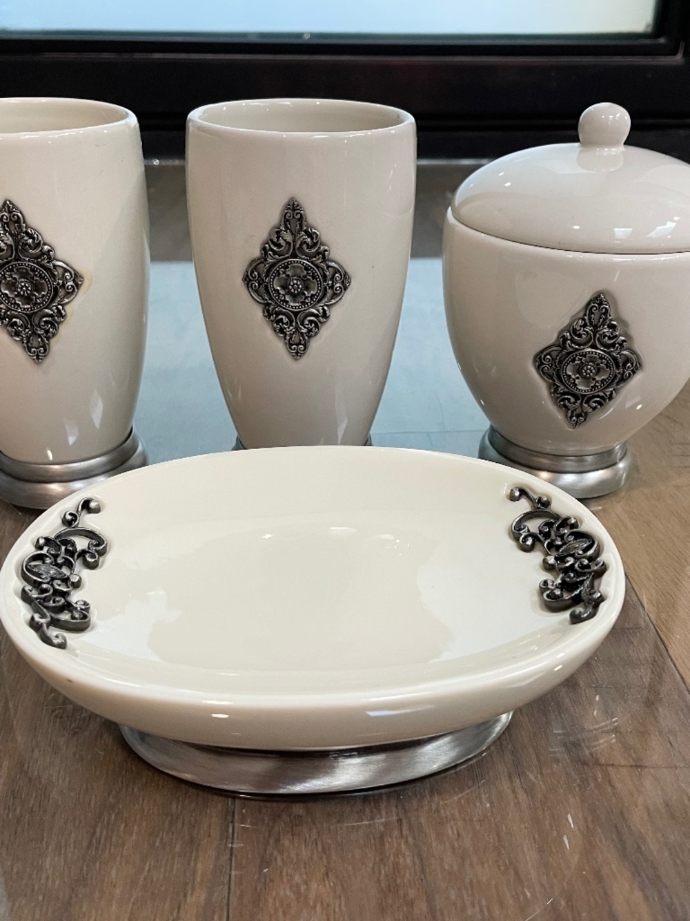 New 4-Piece Porcelain, Bathroom Vanity Set